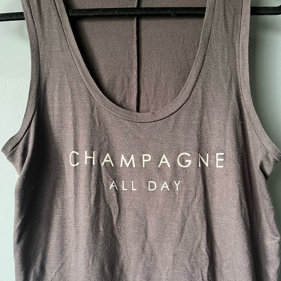 Champagne all day (Express tank top) - Picture 2 of 7